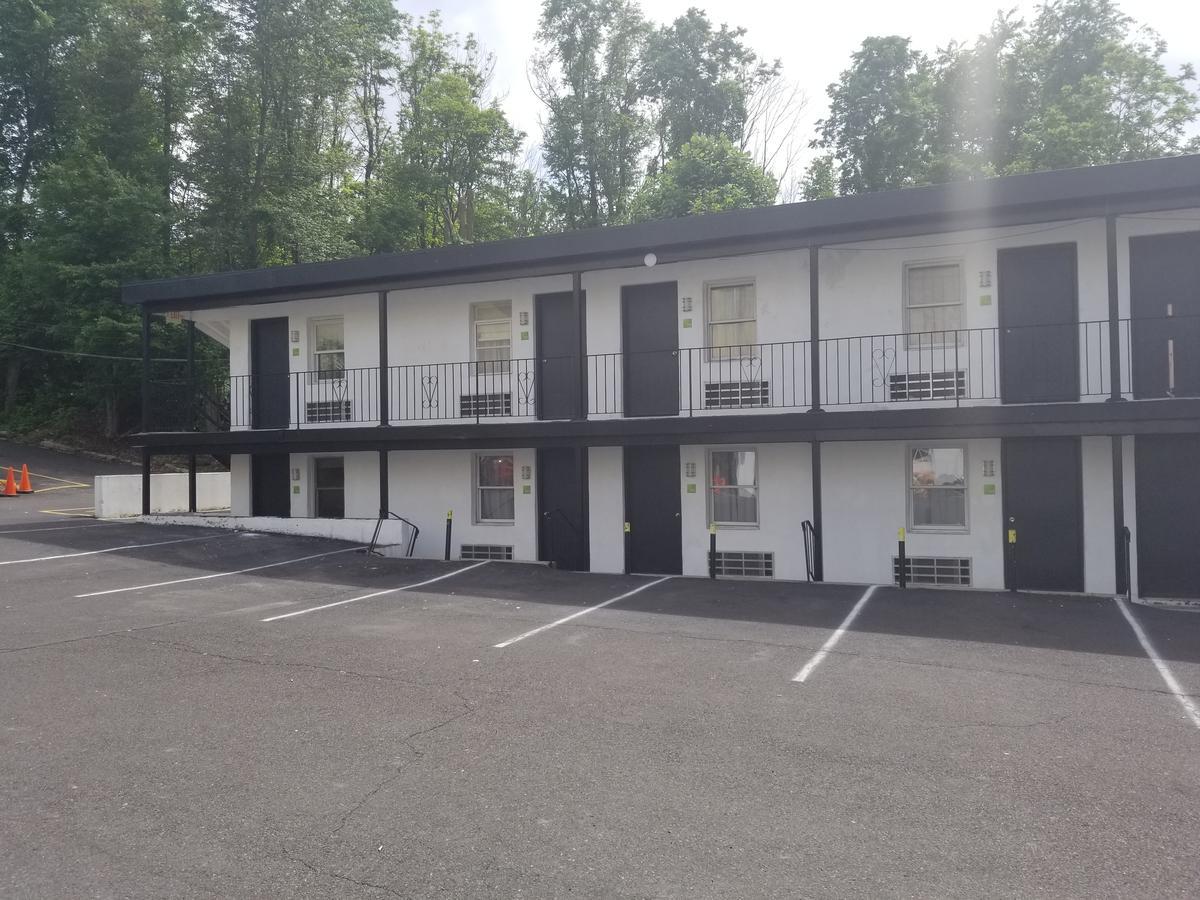 Penn Lodge Hotel & Suites Philadelphia - Bensalem Exterior foto
